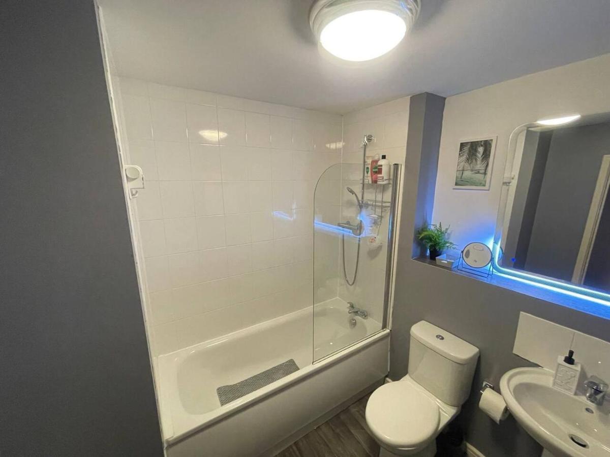 Cityfront Cosy Apt Near City Centre & Etihad Stadium, Free Parking แมนเชสเตอร์ ภายนอก รูปภาพ
