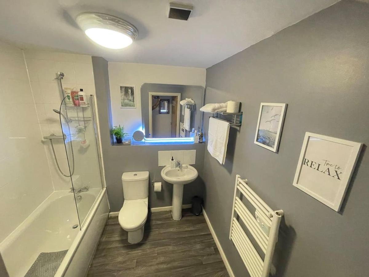 Cityfront Cosy Apt Near City Centre & Etihad Stadium, Free Parking แมนเชสเตอร์ ภายนอก รูปภาพ