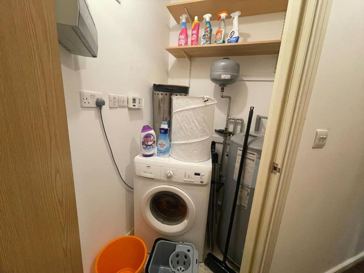 Cityfront Cosy Apt Near City Centre & Etihad Stadium, Free Parking แมนเชสเตอร์ ภายนอก รูปภาพ