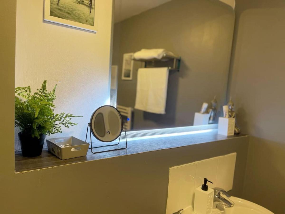 Cityfront Cosy Apt Near City Centre & Etihad Stadium, Free Parking แมนเชสเตอร์ ภายนอก รูปภาพ